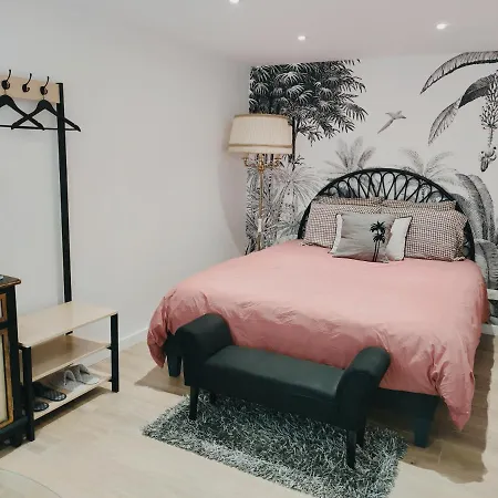 T2 , En Bord De Sevre